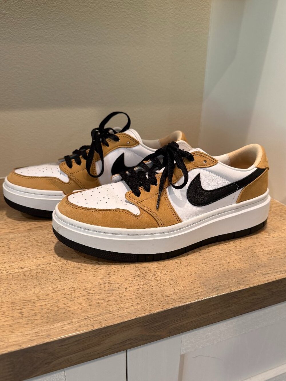 Nike Air Jordan 1 Elevate Low Rookie of the Year Tan Black DH7004-701 Size 10 - Picture 2 of 11